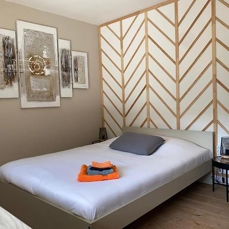 Chambre Privee 14M - Wifi - Appart' 120M 브아삐 외부 사진